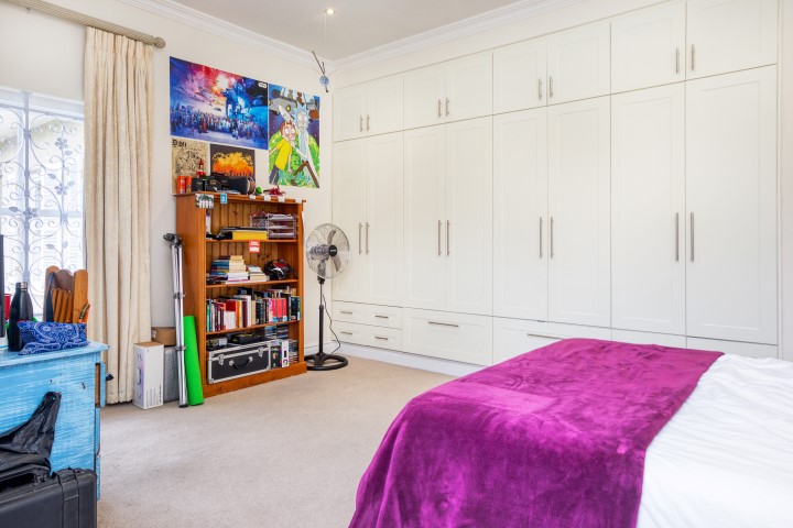 6 Bedroom Property for Sale in Constantia Western Cape
